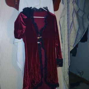 Elegant Red Velvet Women's Robe